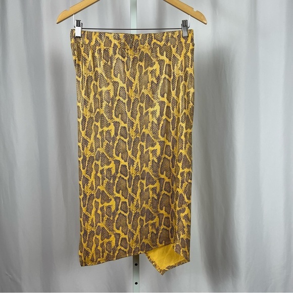 Fashion Nova XL Snakeskin Asymmetrical Side Slit Pencil Skirt High Waist - Picture 2 of 5